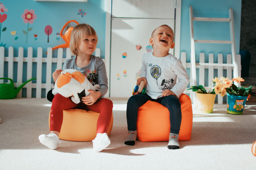 Lastetuba ja selle sisustamine pehmete esemetega